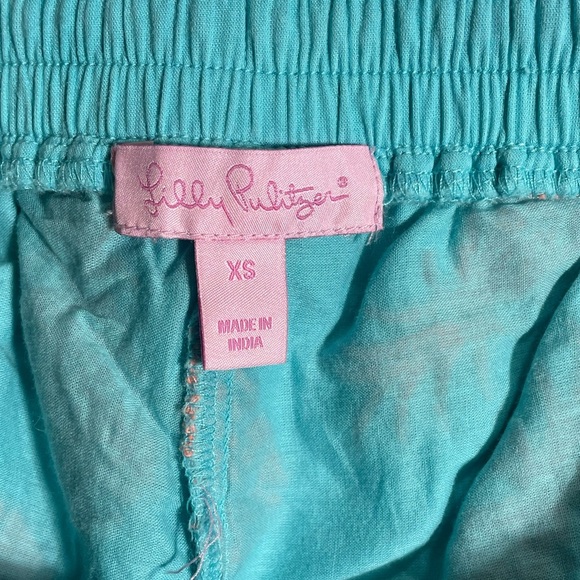 LILLY PULITZER-Pineapple Baybreeze Shorts
Embroidered - Picture 4 of 5